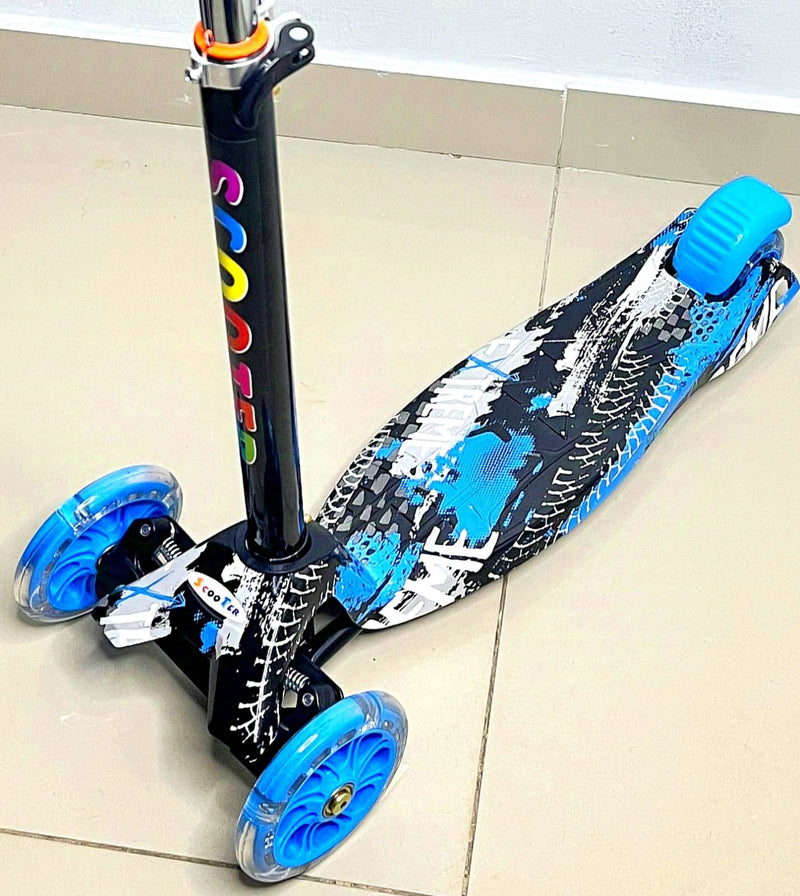 MONOPATÍN SCOOTER ESTAMPADA PATINETA CON LUCES EN LAS RUEDAS