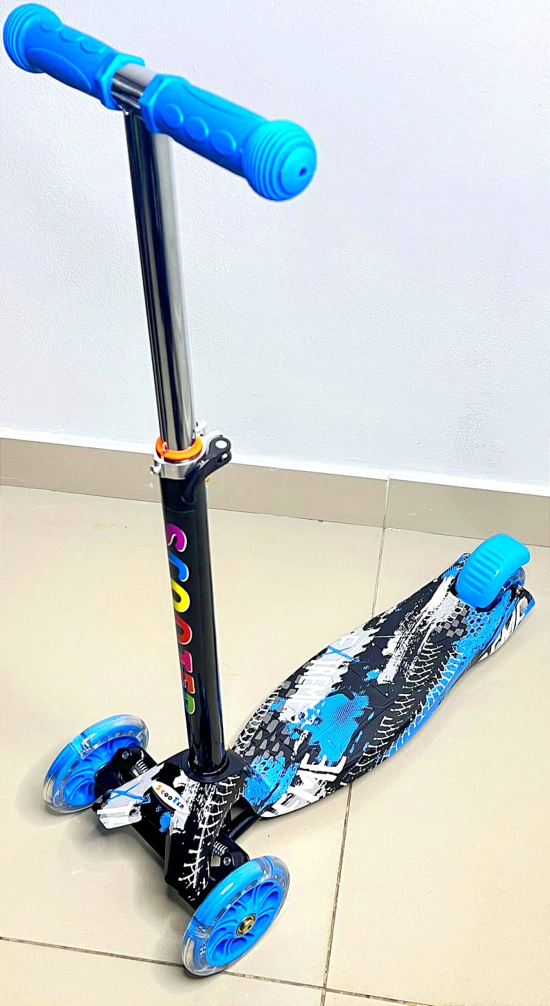 MONOPATÍN SCOOTER ESTAMPADA PATINETA CON LUCES EN LAS RUEDAS