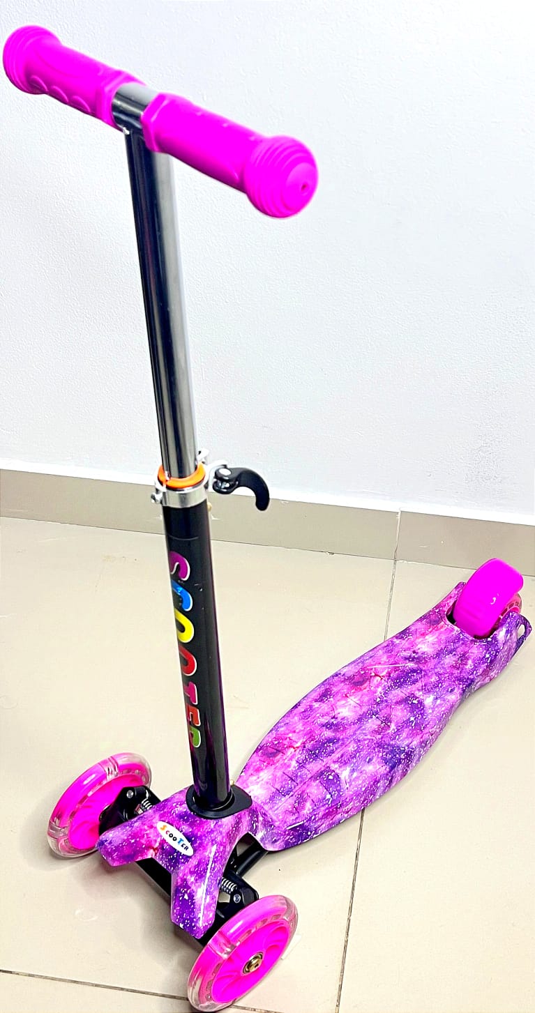 MONOPATÍN SCOOTER ESTAMPADA PATINETA CON LUCES EN LAS RUEDAS