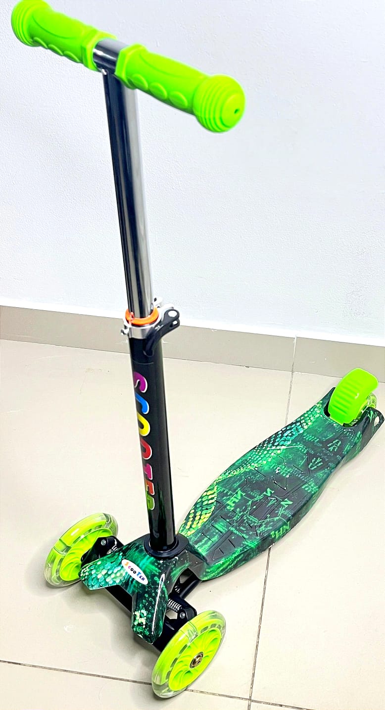 MONOPATÍN SCOOTER ESTAMPADA PATINETA CON LUCES EN LAS RUEDAS