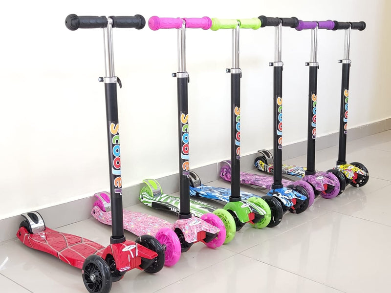 MONOPATÍN SCOOTER ESTAMPADA PATINETA CON LUCES EN LAS RUEDAS